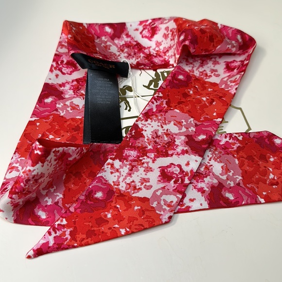 NWT Coach Signature Scarf Red Tones - Picture 5 of 6